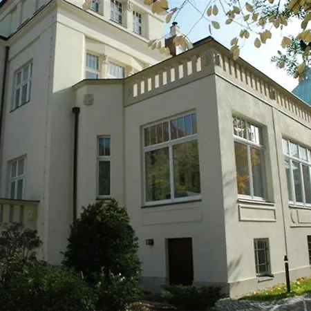 Hotel Gaestehaus Lipsia