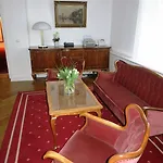 Hotel Gaestehaus 3*